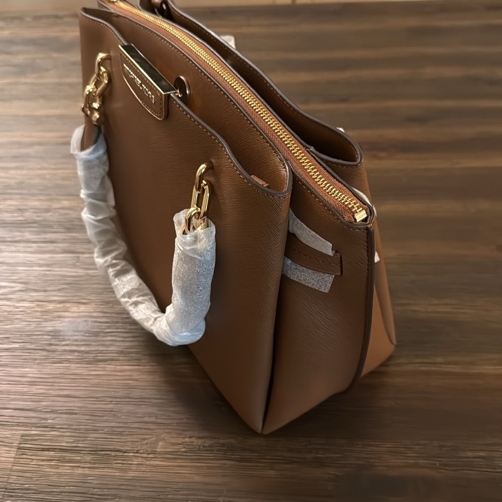 Michael Kors Rochelle Cognac Brown Large Saffiano Leather Bag NWT - Picture 11 of 16
